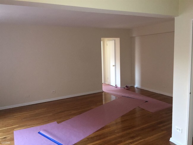 Building Photo - 2 br, 1 bath House - 14152 85th Rd 5D