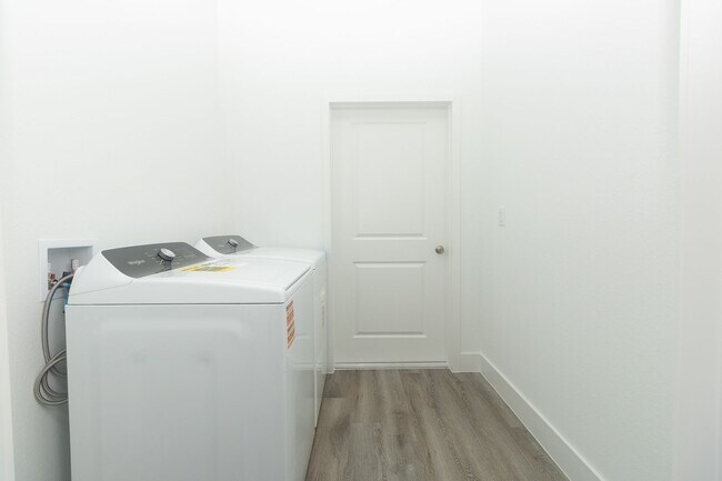 Building Photo - Brand-New Single-Family Home for Rent
