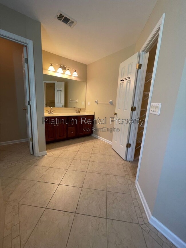 Building Photo - 720 Treadstone Ct