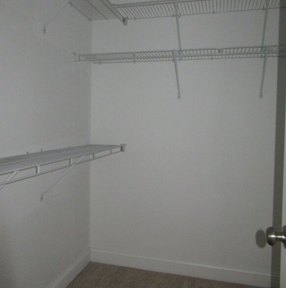 Building Photo - 124 Chandler Dr