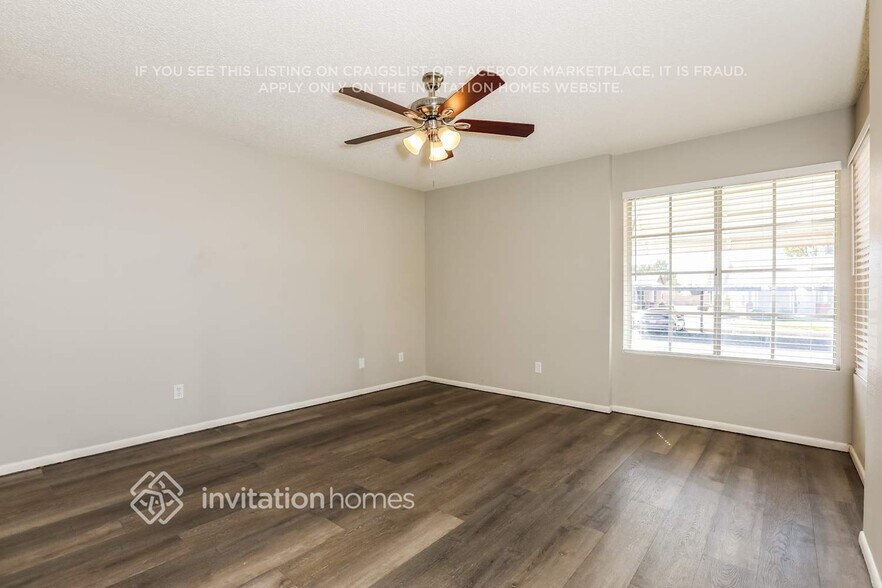 Building Photo - 1055 N Recker Rd