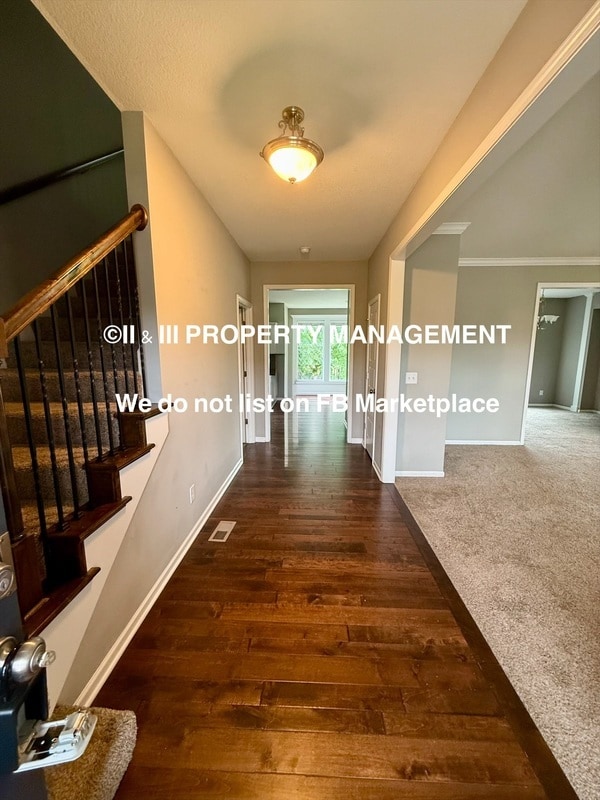 Building Photo - 9548 Roundtree St