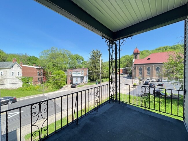 Building Photo - Baltimore Estate