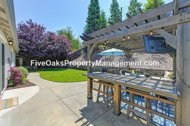 Building Photo - 531 Rowlands Ct