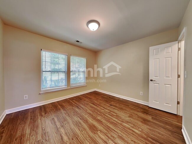 Building Photo - 4007 Braemar Ct