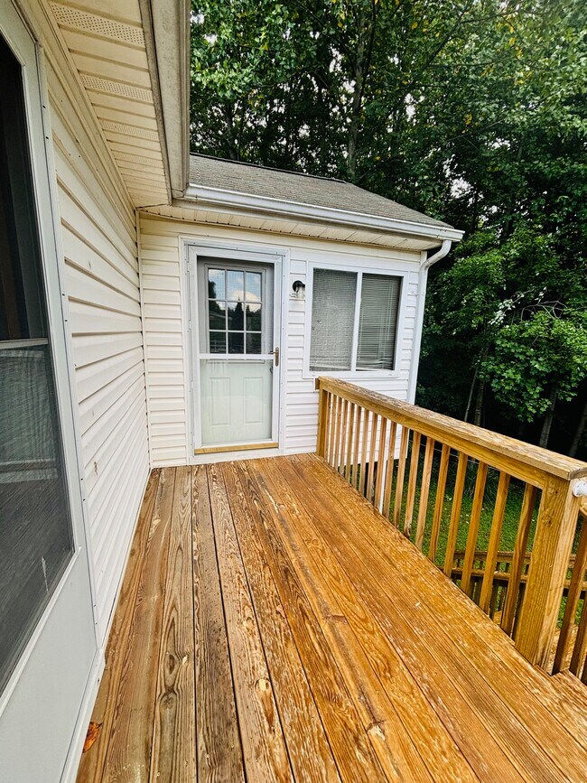 Building Photo - 78 White Birch Dr
