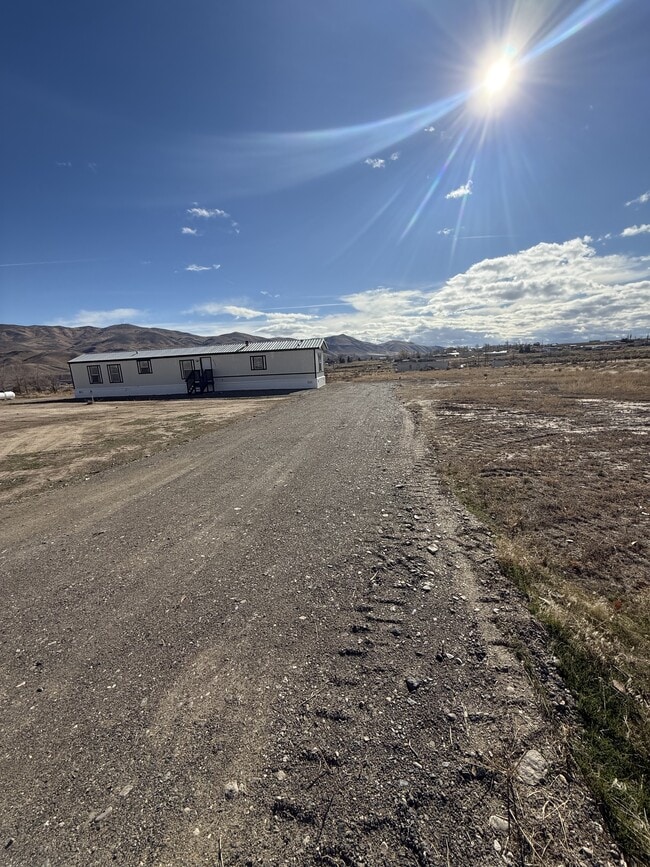 Building Photo - 5344 Flower Dr