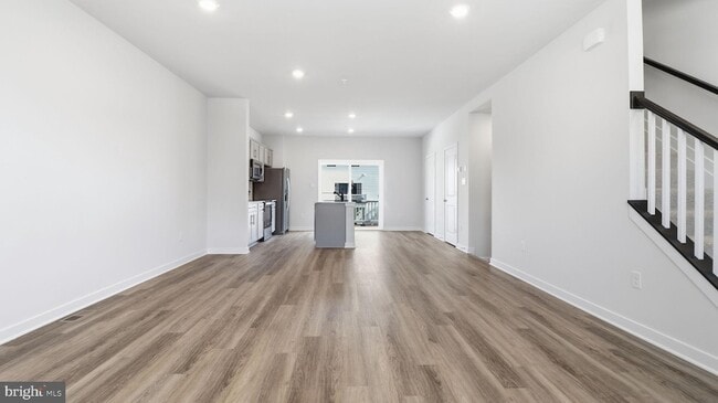 Building Photo - 466 Still Feather Ave