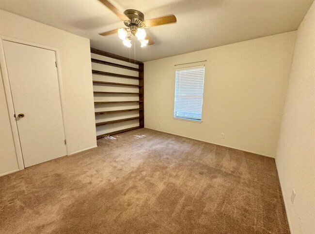 Building Photo - 124 Forest Dr
