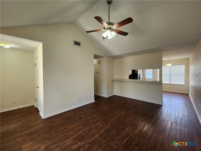 Building Photo - 249 Glenbrook Dr