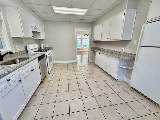 Building Photo - 31 Park St