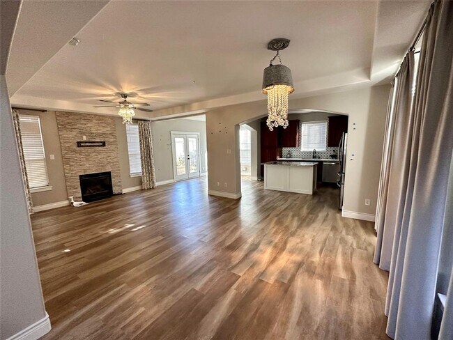 Building Photo - 12705 Cayman Ln