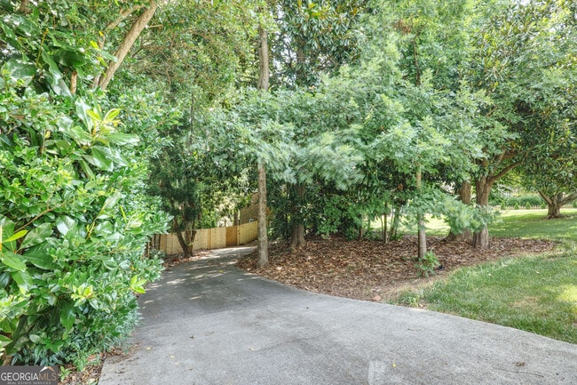 Building Photo - 5083 Chestnut Forest Ct