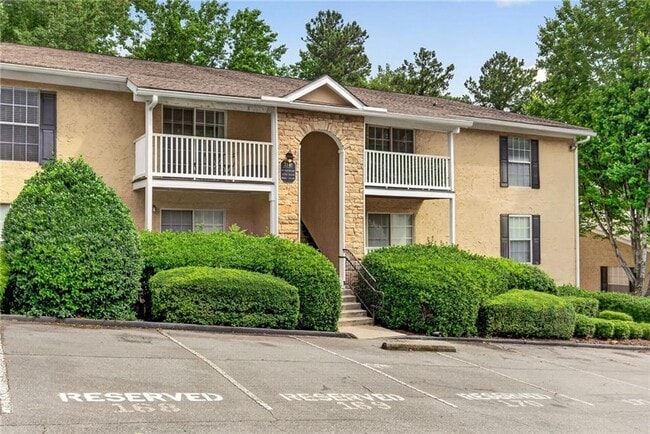 Building Photo - 3140 7 Pines Ct