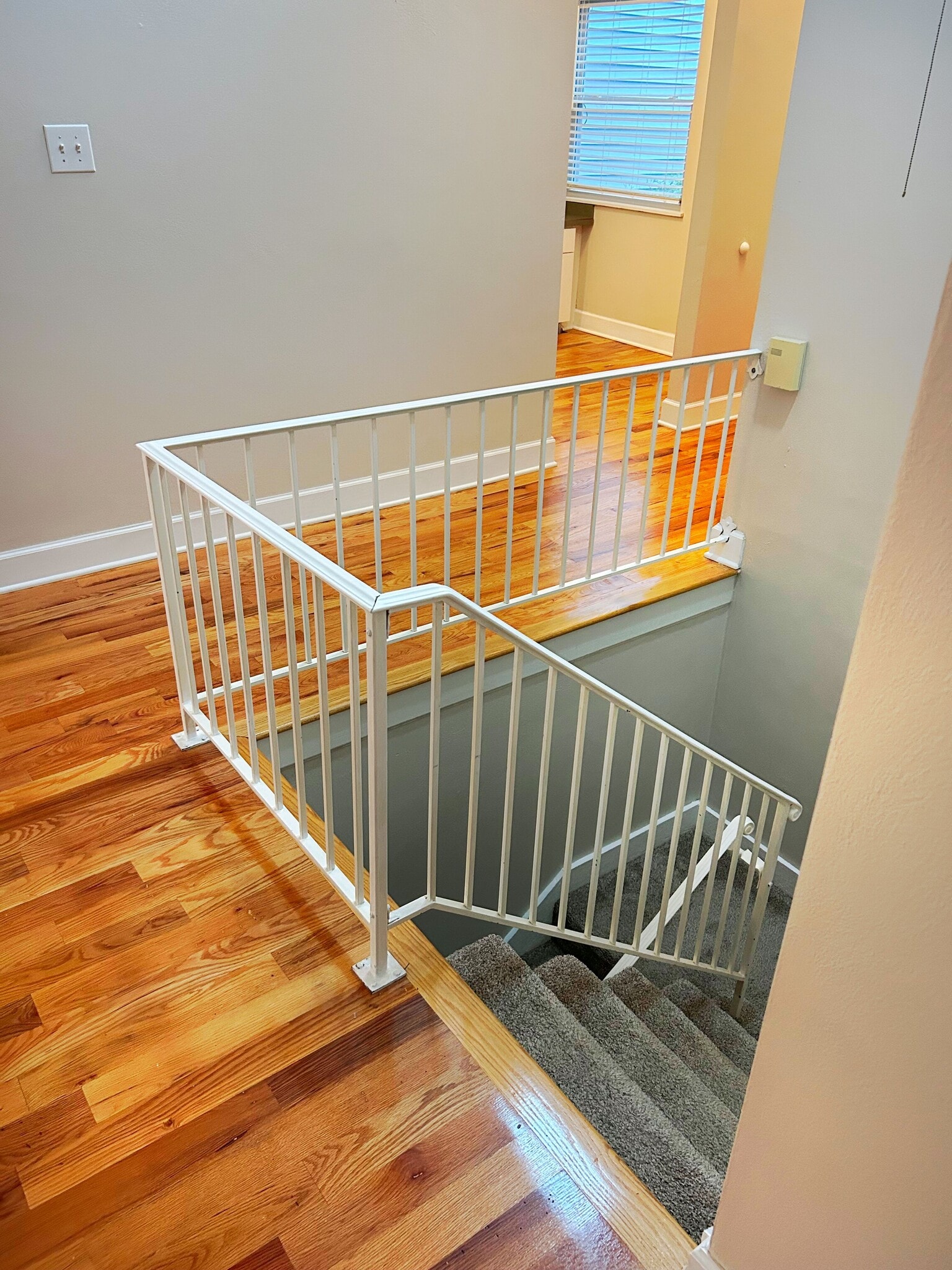 Building Photo - 663 Hiddenwood Ct