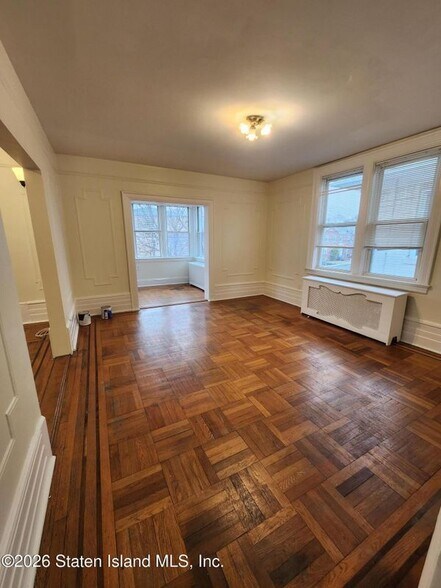 Building Photo - 164 Cromwell Ave