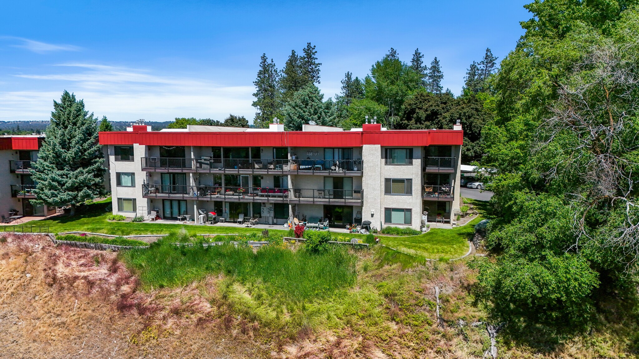 Building Photo - 162 S Coeur Dalene St