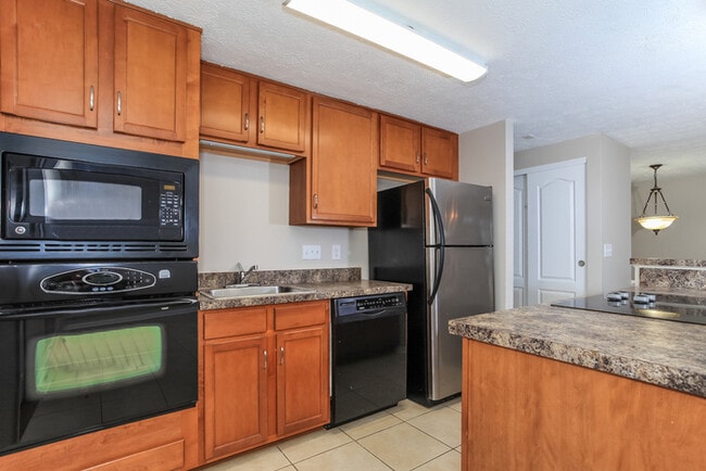 Building Photo - 423 Westgate Dr