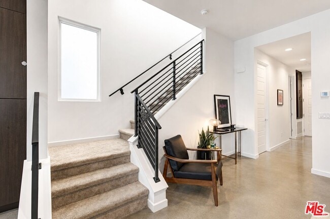 Building Photo - 2693 Paragon Loop