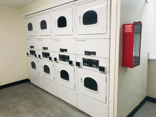 Building Photo - 15313 Santa Gertrudes Ave