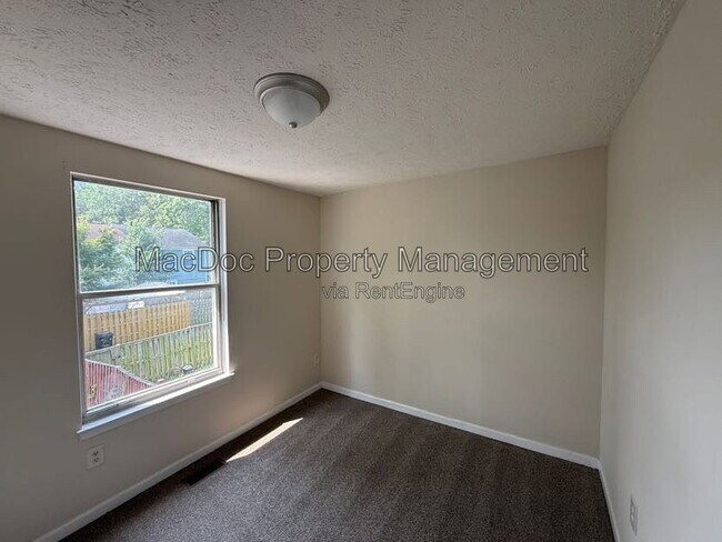 Building Photo - 4749 Hedrick Ln