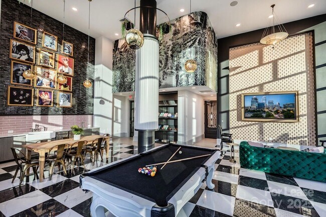 Building Photo - 101 W Morehead St