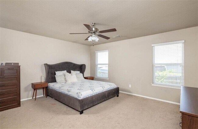 Building Photo - 6108 SW Warrington Rd