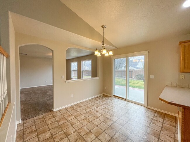 Building Photo - 4110 E Hayseed Ct