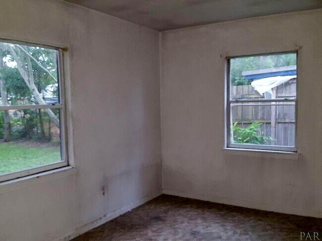 Building Photo - 31 Randolph Dr