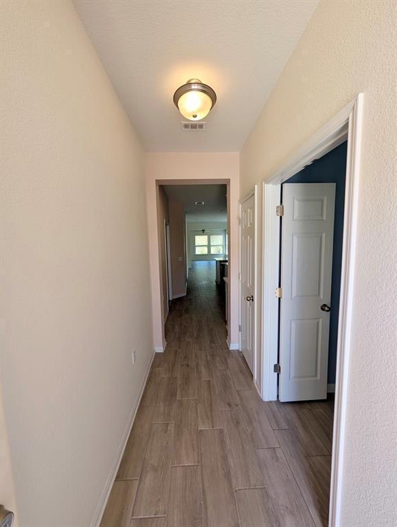 Building Photo - 824 Falkland Trace
