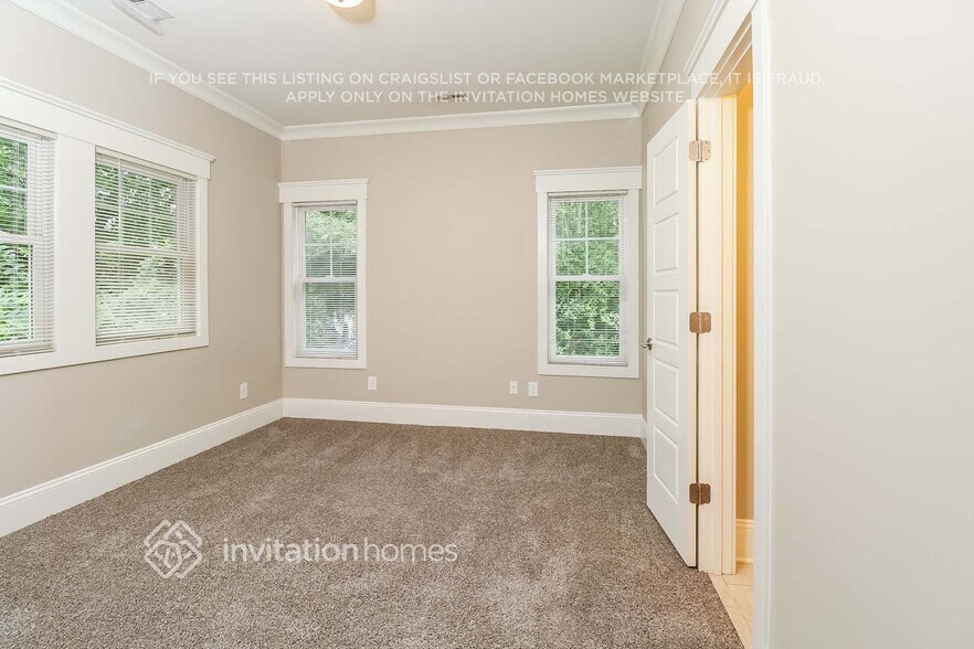 Building Photo - 506 Camellia St