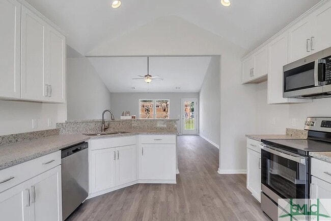 Building Photo - 66 Swallow Tail Cir