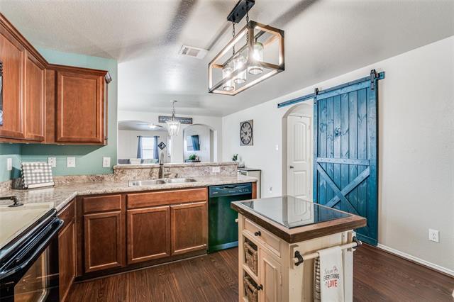 Building Photo - 509 Plum Dr