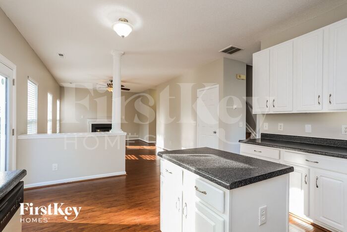 Building Photo - 1115 Fieldstone Dr