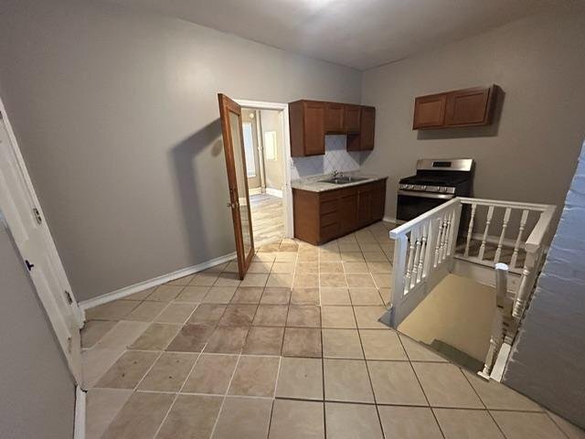 Building Photo - 1005 Walnut St