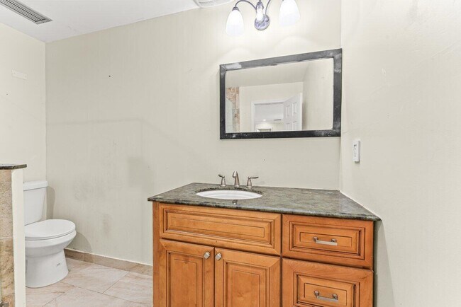 Building Photo - 110 W Rubber Tree Dr