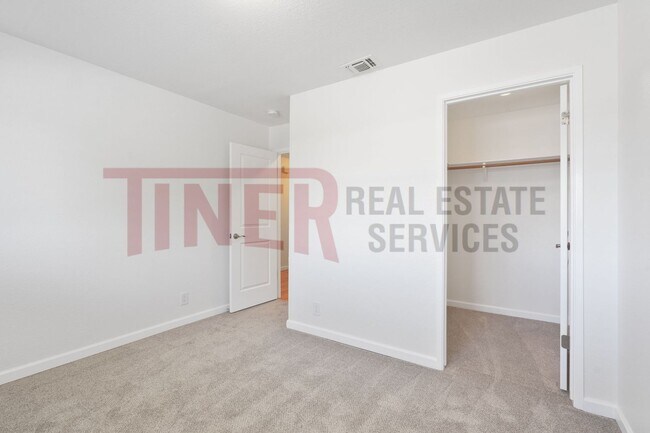 Building Photo - 5807 Filbert Ave