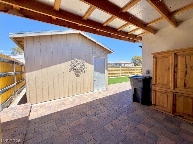Building Photo - 6144 Rosalita Ave