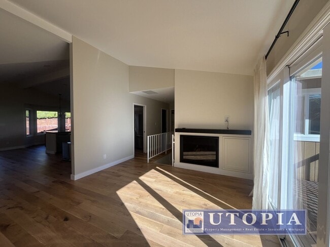 Building Photo - Bright Sunny 3-Bedroom House in Rio Del Mar