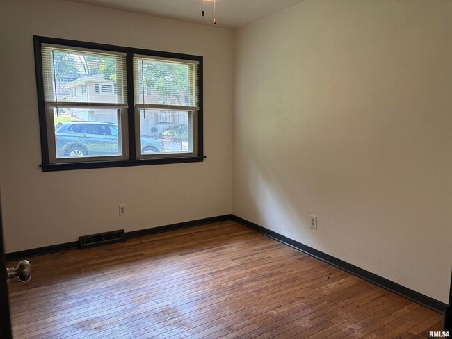 Building Photo - 2544 Glenn St