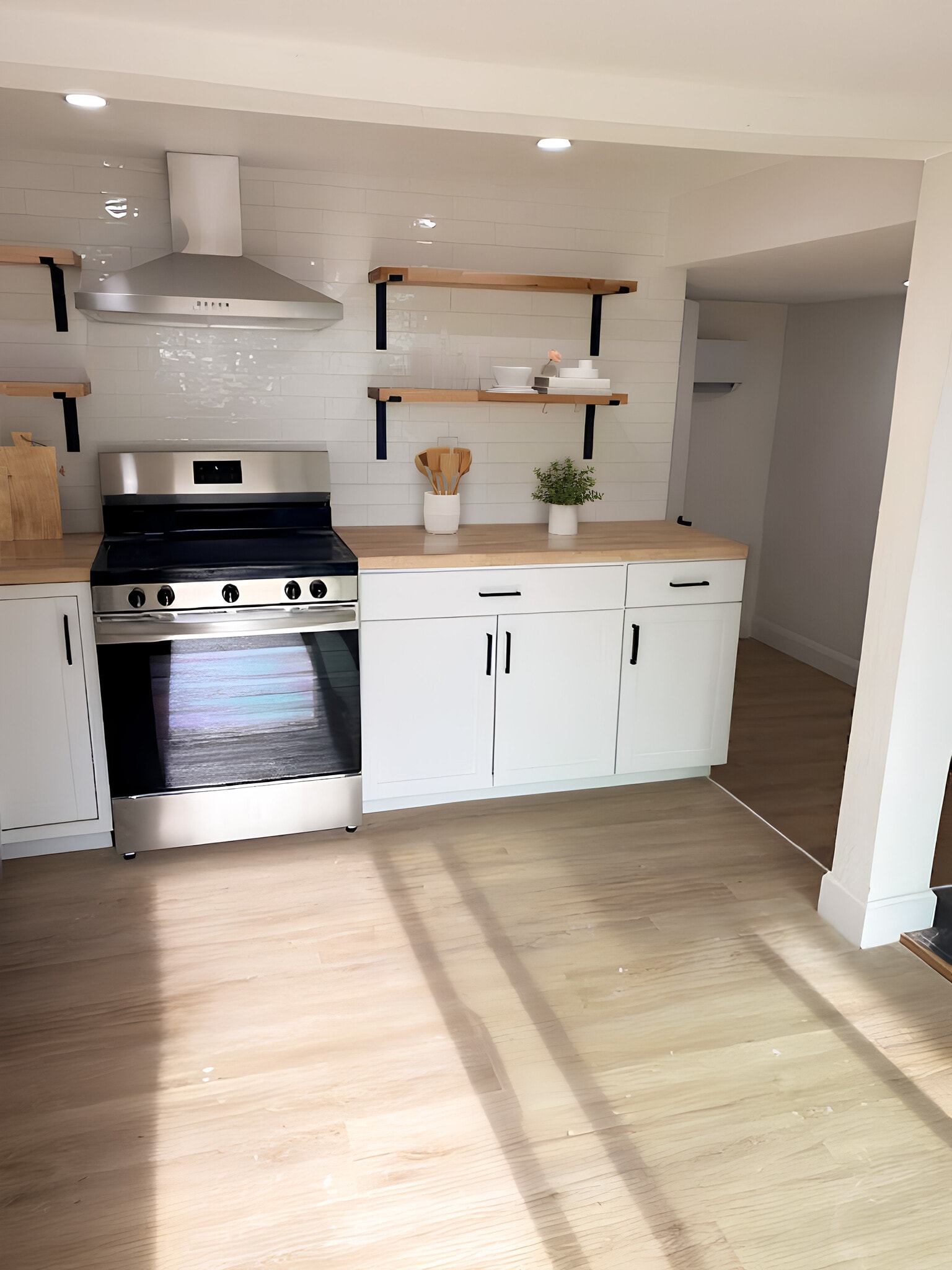 Building Photo - 3535 17th Ave S