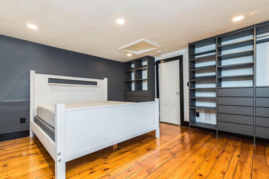 Building Photo - 21 Union St