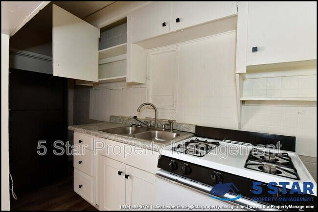 Building Photo - 3519 Douglas Ave