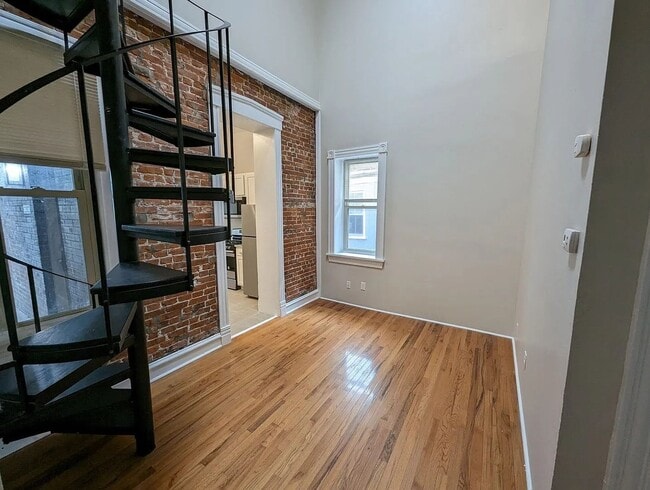 Building Photo - 2220 S 9th St