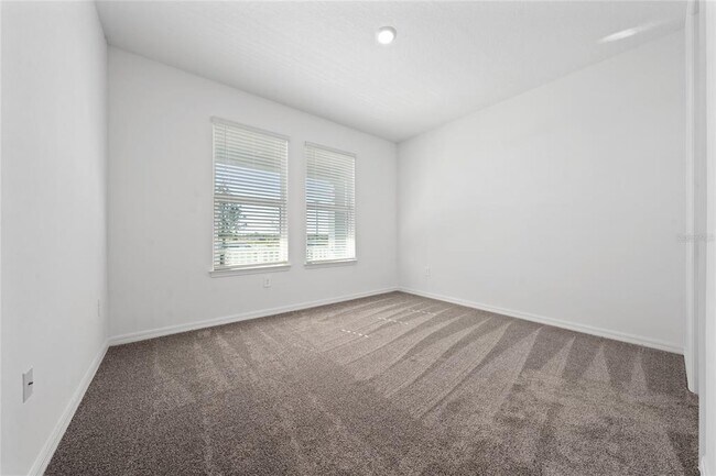 Building Photo - 5148 Goldfinch Dr