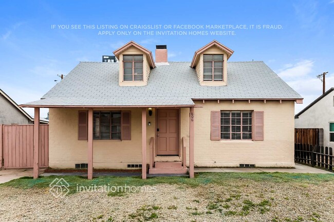 Building Photo - 806 E Amelia Ave