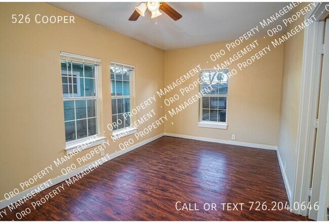 Building Photo - 526 Cooper-