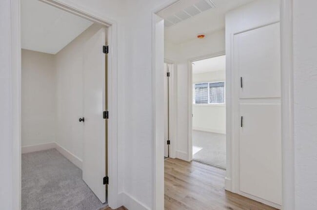 Building Photo - Single family home