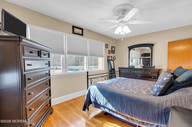 Building Photo - 242 Pennsylvania Ave