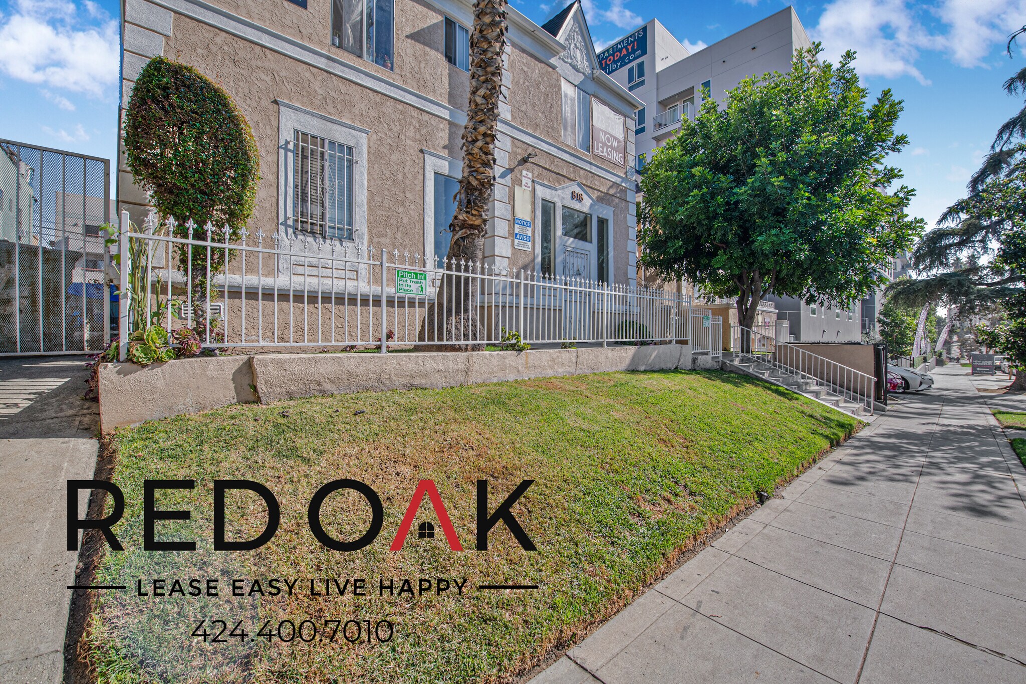 Building Photo - 818 S Mariposa Ave